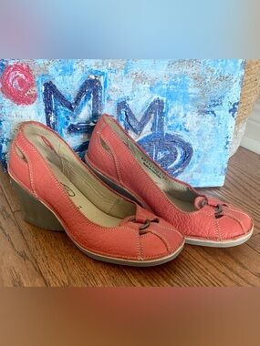 Fly Girl Vintage Fly London Wedge Pump Heels Sz 37